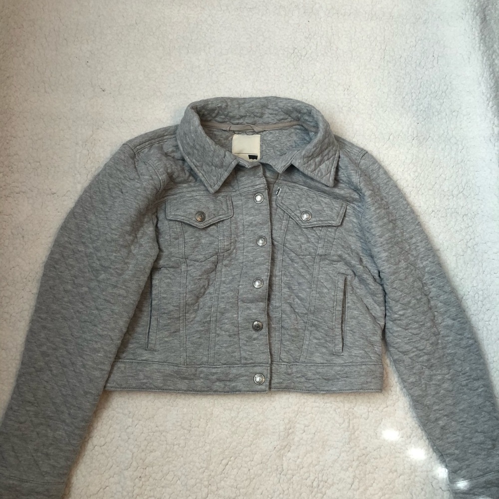Levi’s Cropped Jacket